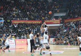 nba全明星2020第四节惊现2次挑战 致敬科比展开拉锯战-闽南网